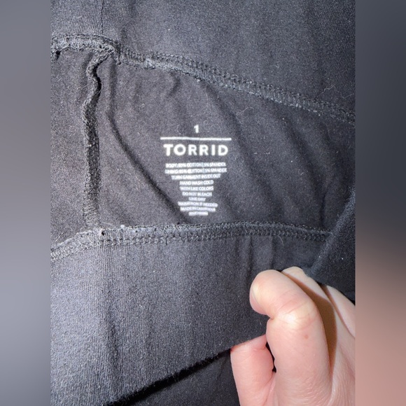 Ripped Leopard Print Leggings - Picture 4 of 5